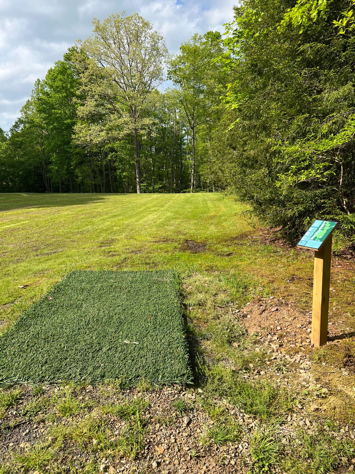 Hole 6 White Tee