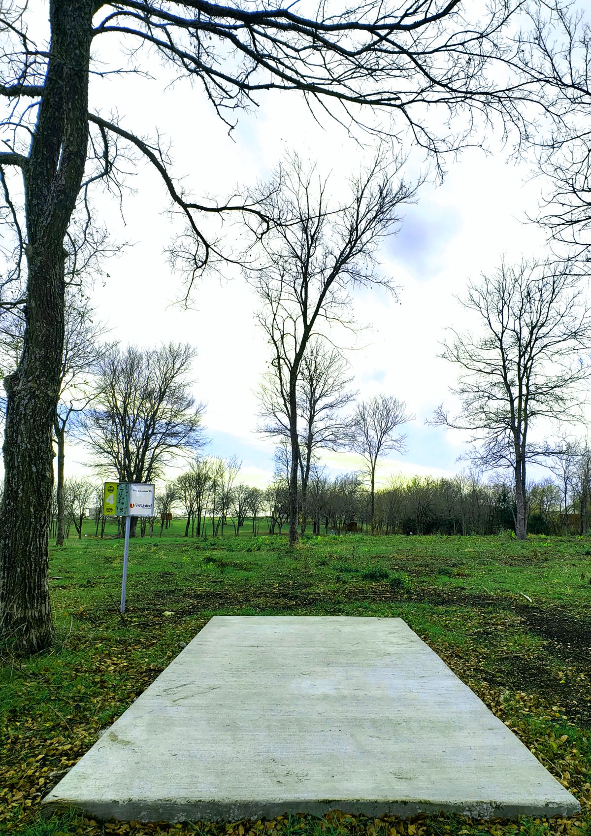 4 Professional. 324 ft/ Par 3.