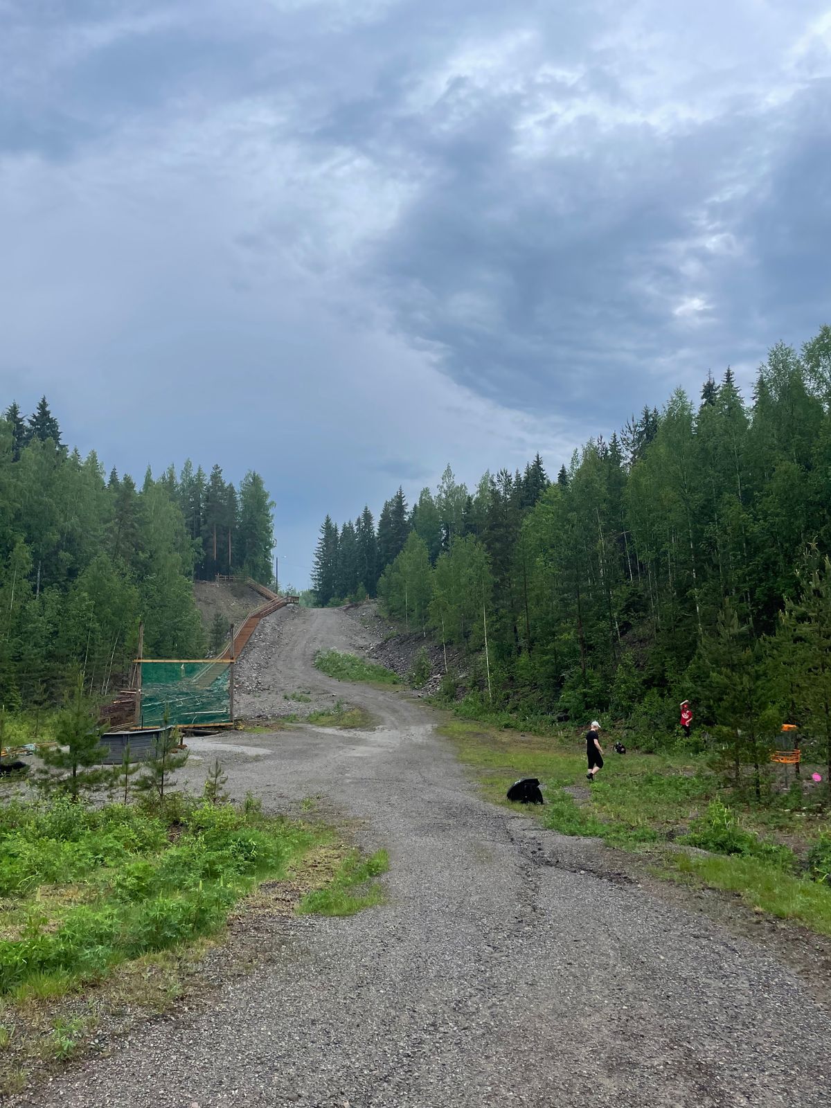 Näkymä parkkipaikalta