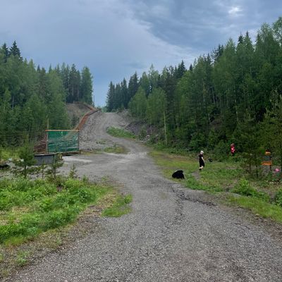 Näkymä parkkipaikalta