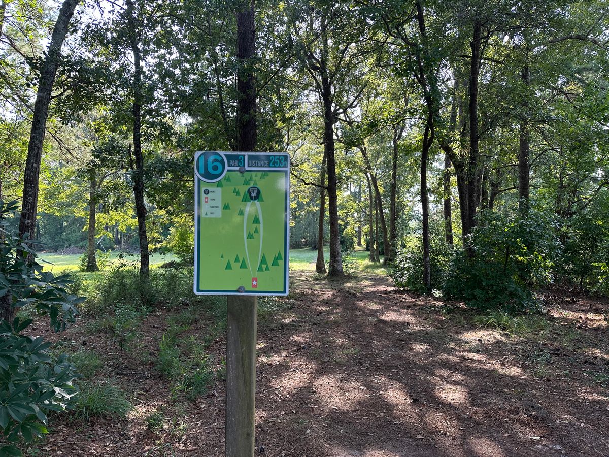 Hole 16 Sign