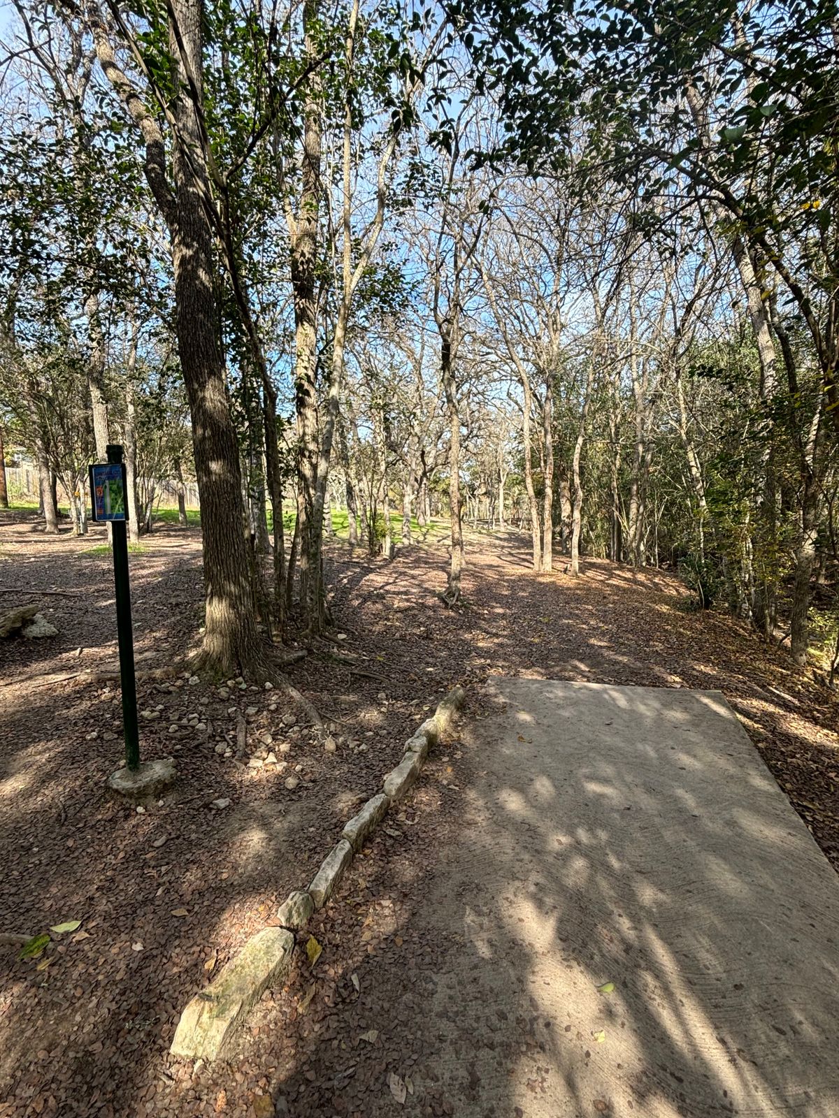 Hole 3 Teepad