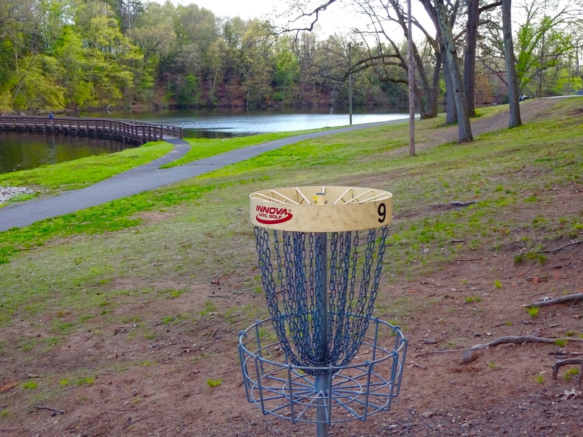 Hole 9A/B basket