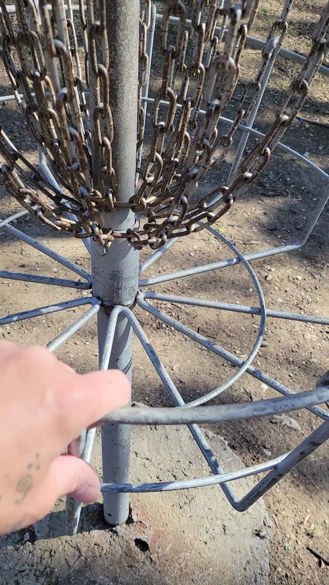 Hole 2 basket. Weld is coming off, so it's loose