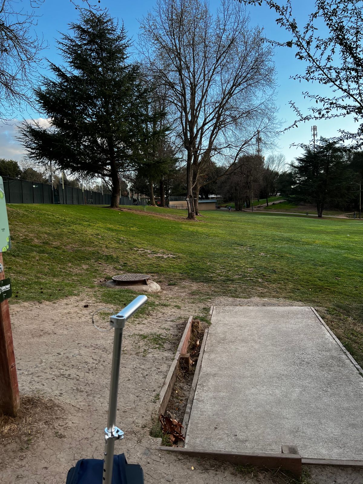Hole 3. Nice straight throw.