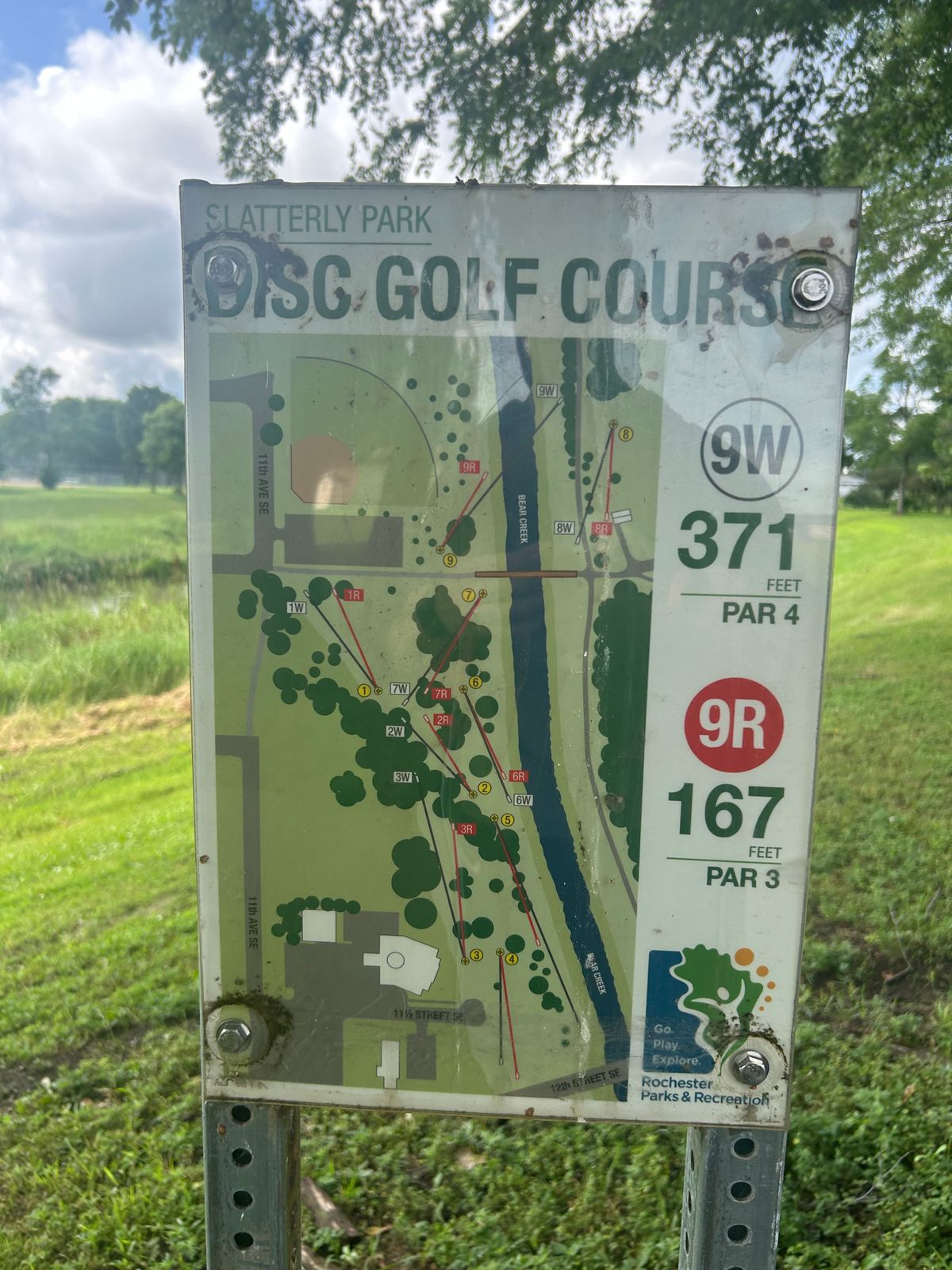 Hole 9 signage