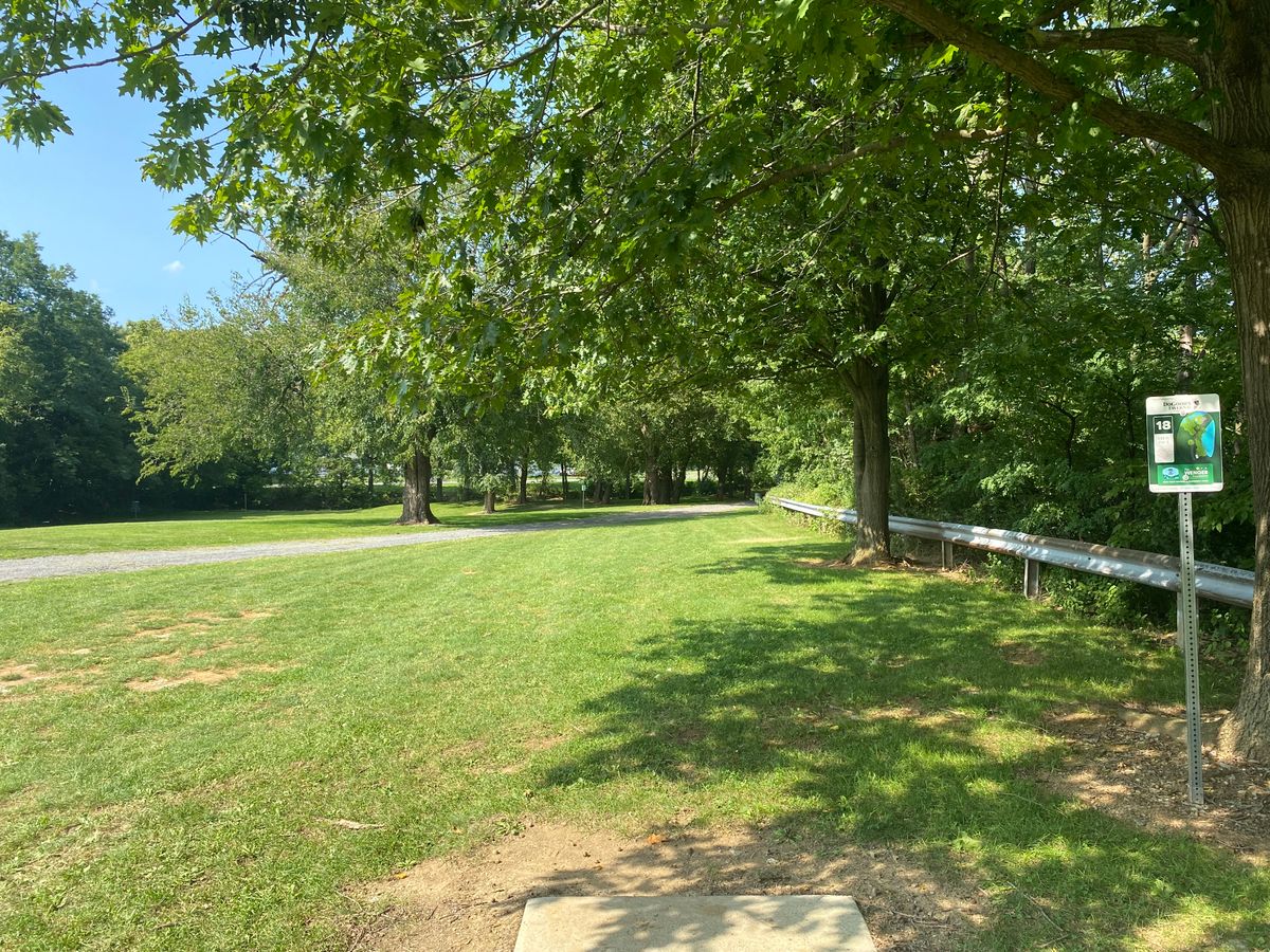 18 Tee Pad