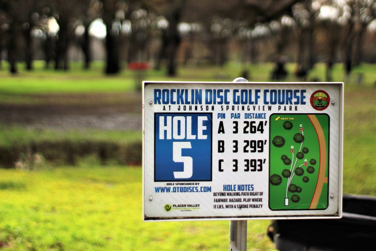 Hole 5 signage.