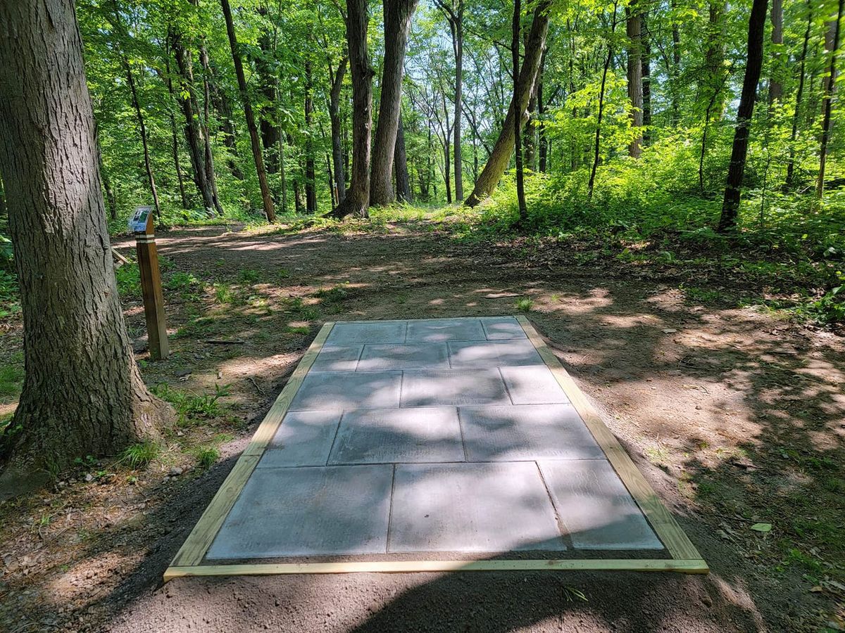 hole 8 white tee pad