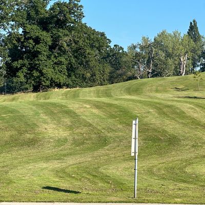 The lines leading to the beacon , Hole 5