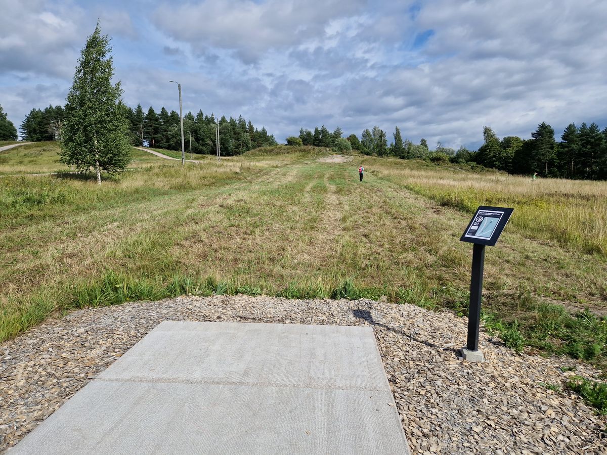 Hole 9