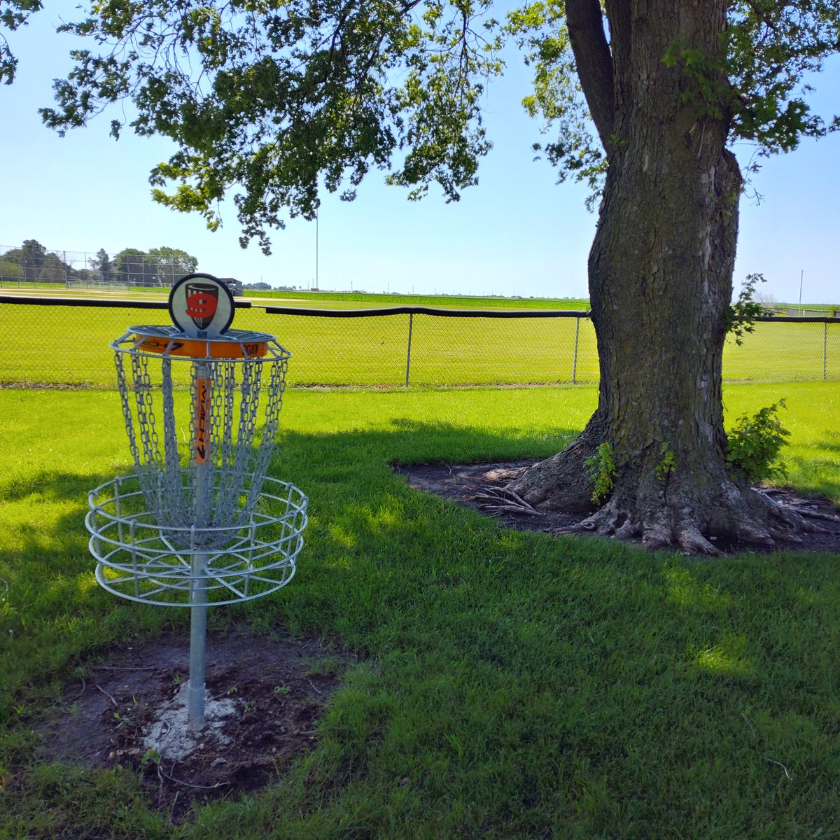 Hole 9 basket