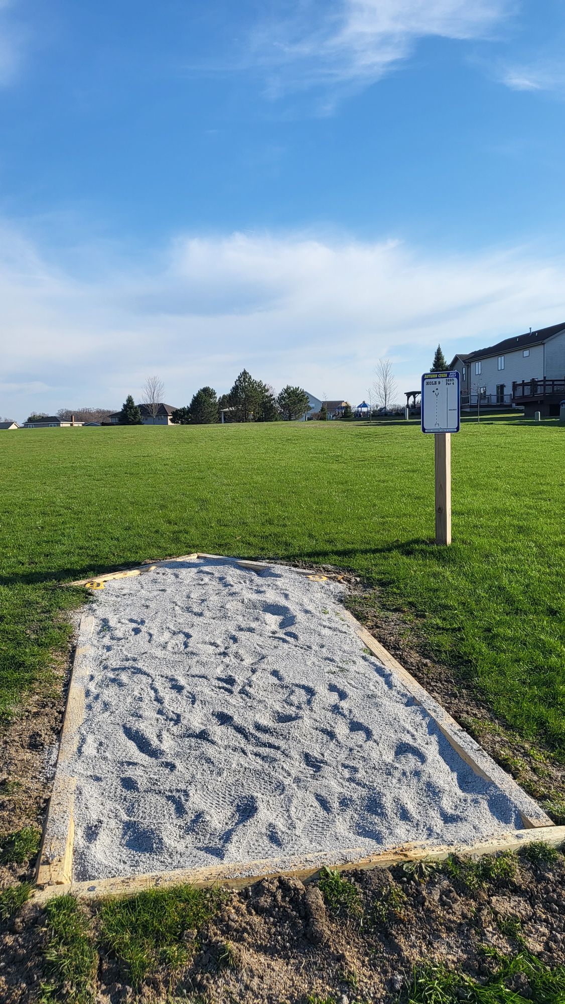 Hole 9. Renovated teepad