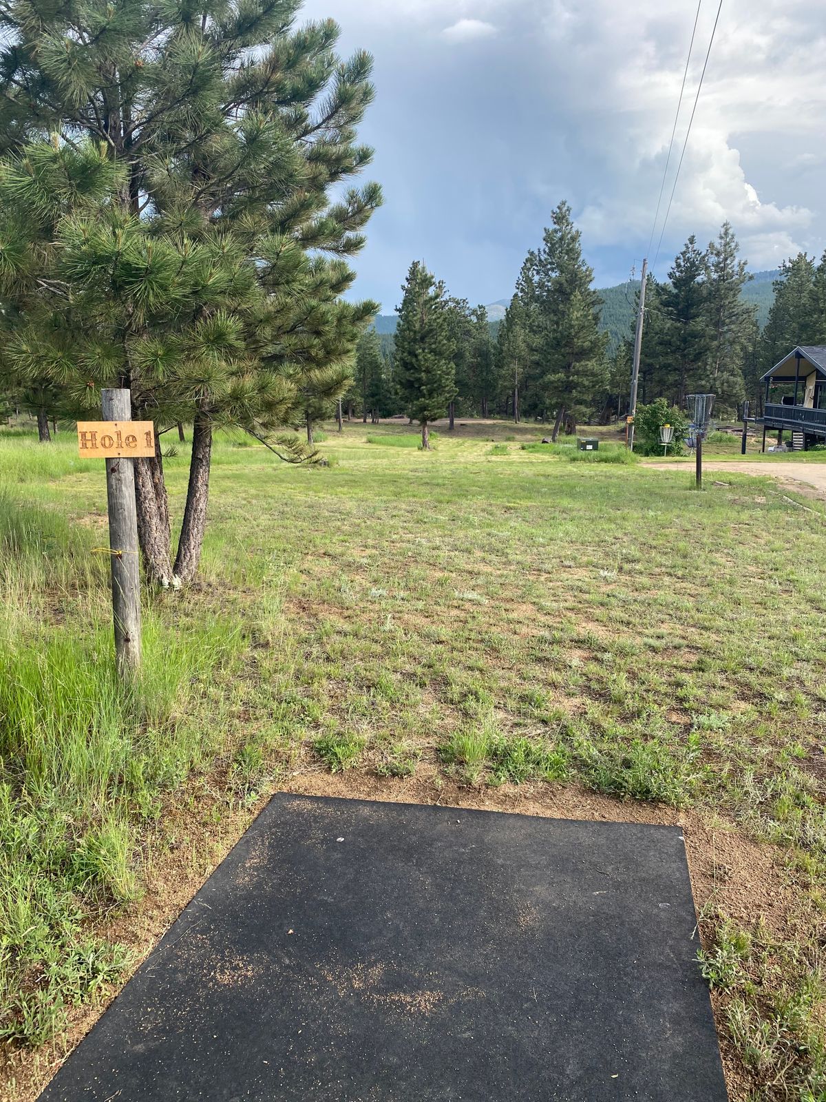 Hole 1 tee