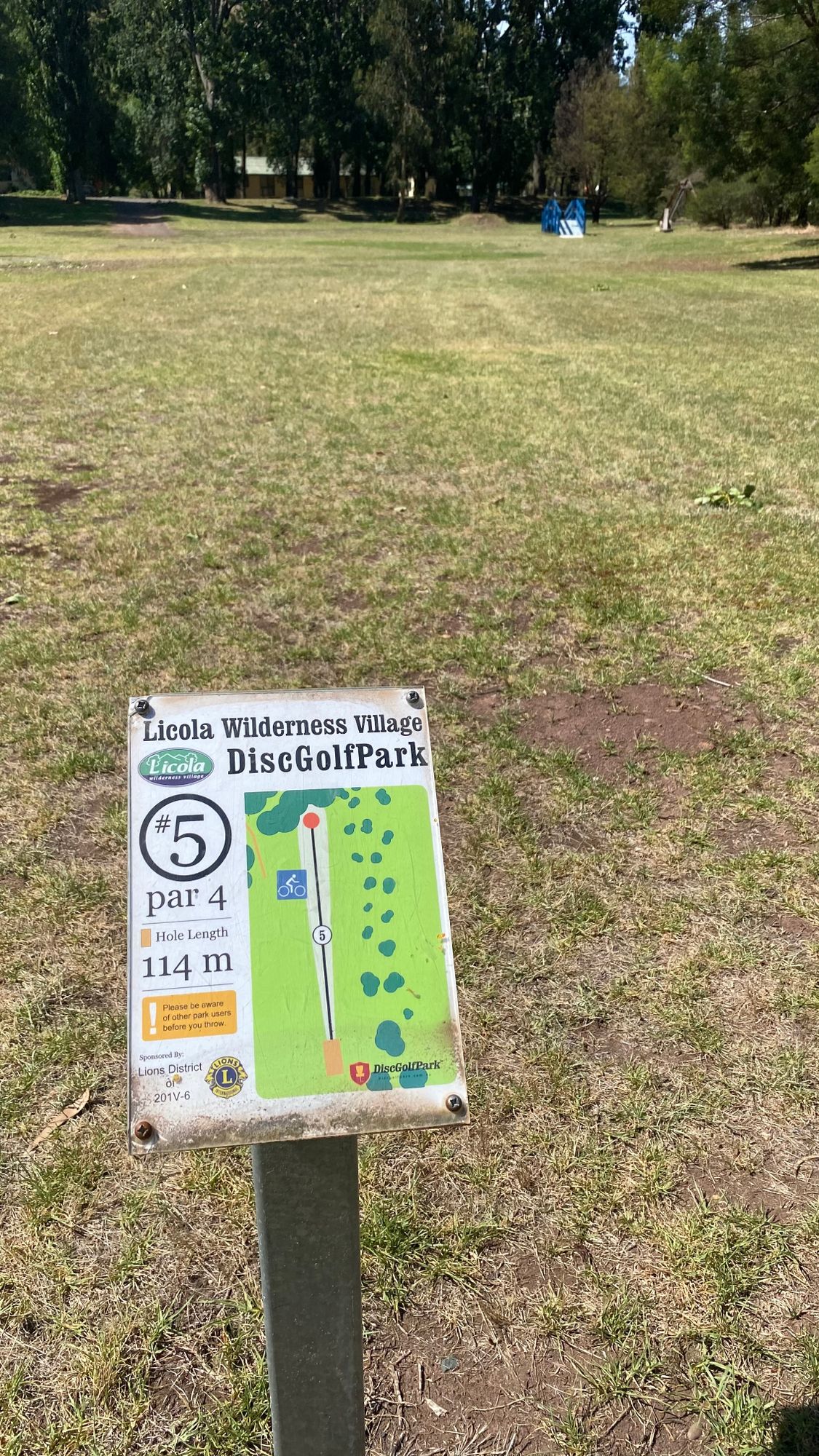 Hole 5 - par 4