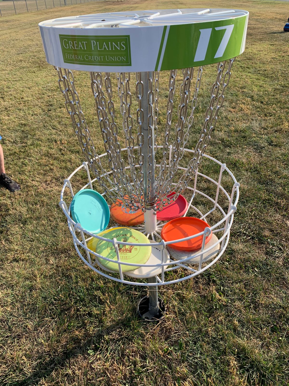 A pile of discs at rest in 17.