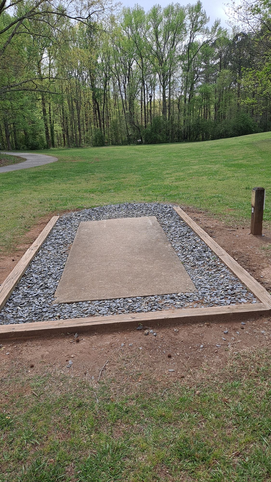 Hole 15, 269 feet to left basket