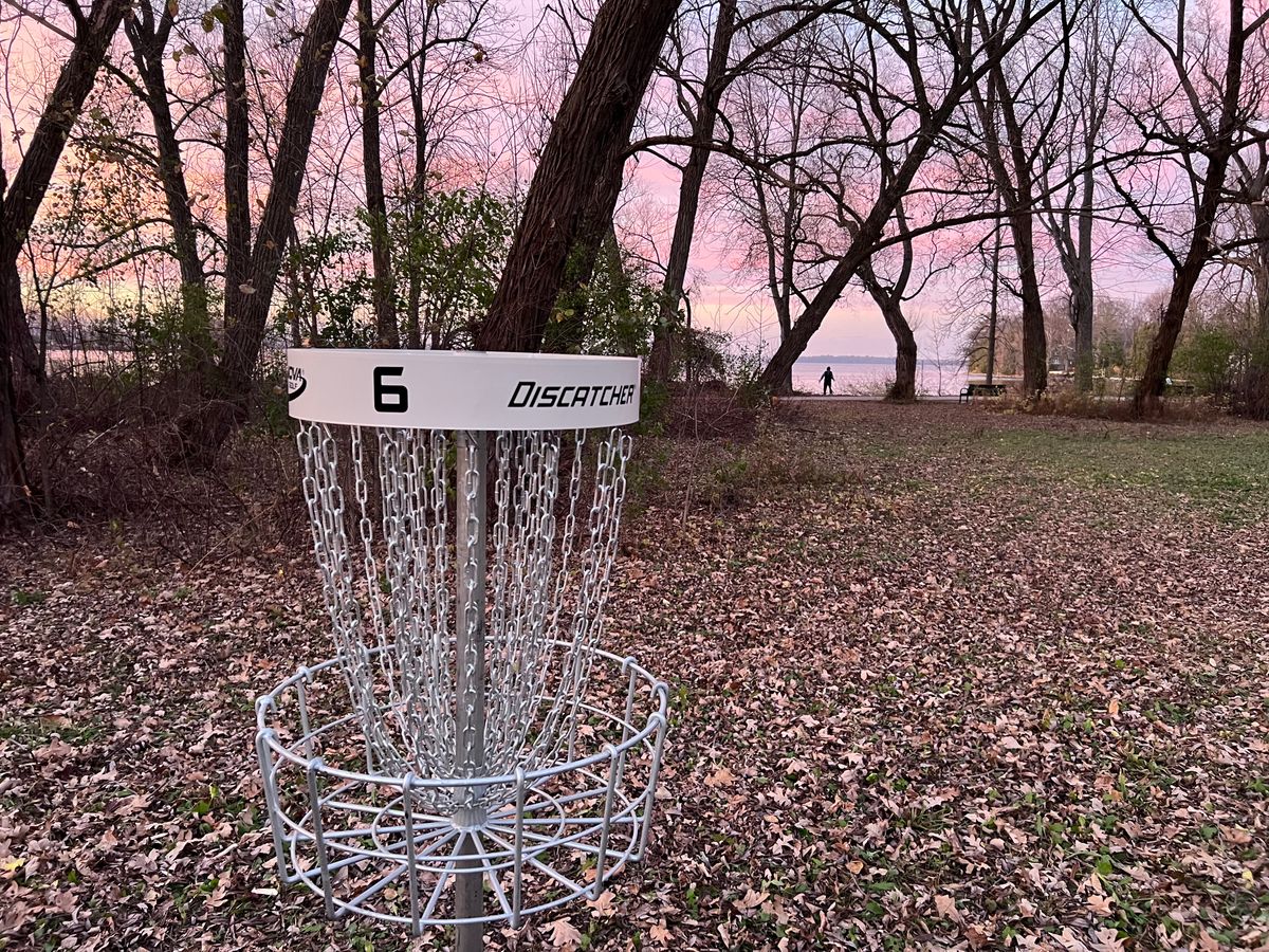 Hole 6 by the water