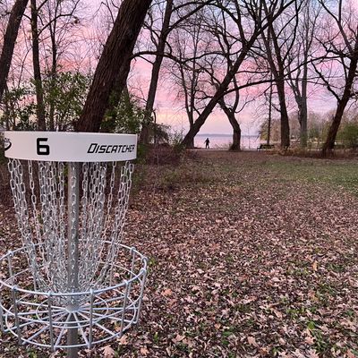 Hole 6 by the water