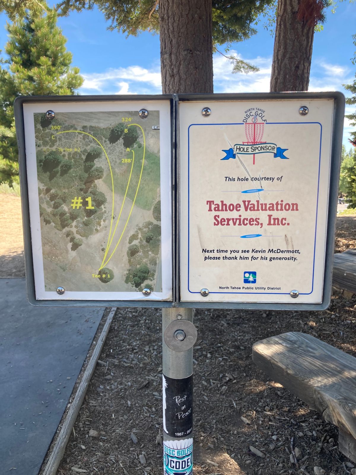 1st Tee sign
