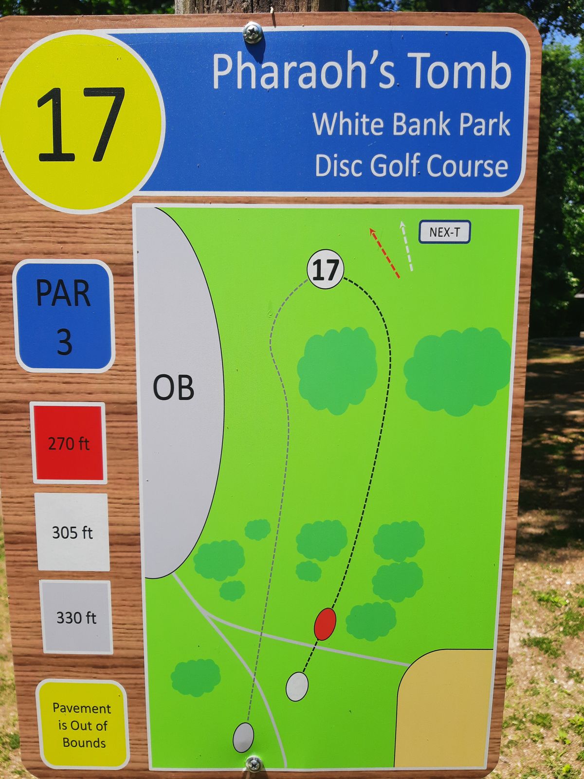 Hole 17 Tee Sign