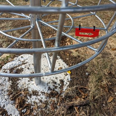 All baskets have next hole arrows to take you to the next tee pad