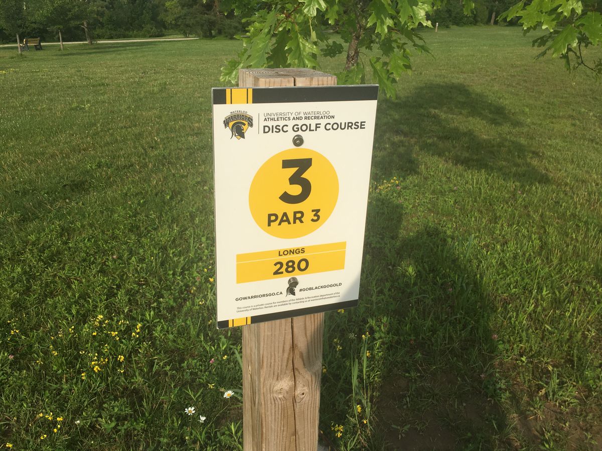 Hole sign 3 🇨🇦🍀🇨🇦🍀🇨🇦🍀