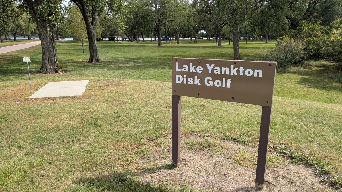 Lake Yankton Disc Golf Course at Cottonwood Park