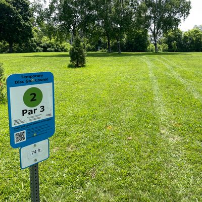 Hole 2 tee
