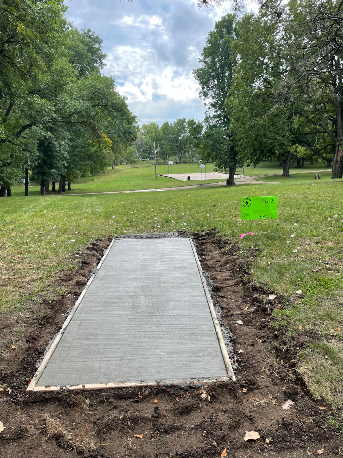 Hole 6 tee pad