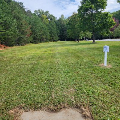 Hole 11 tee