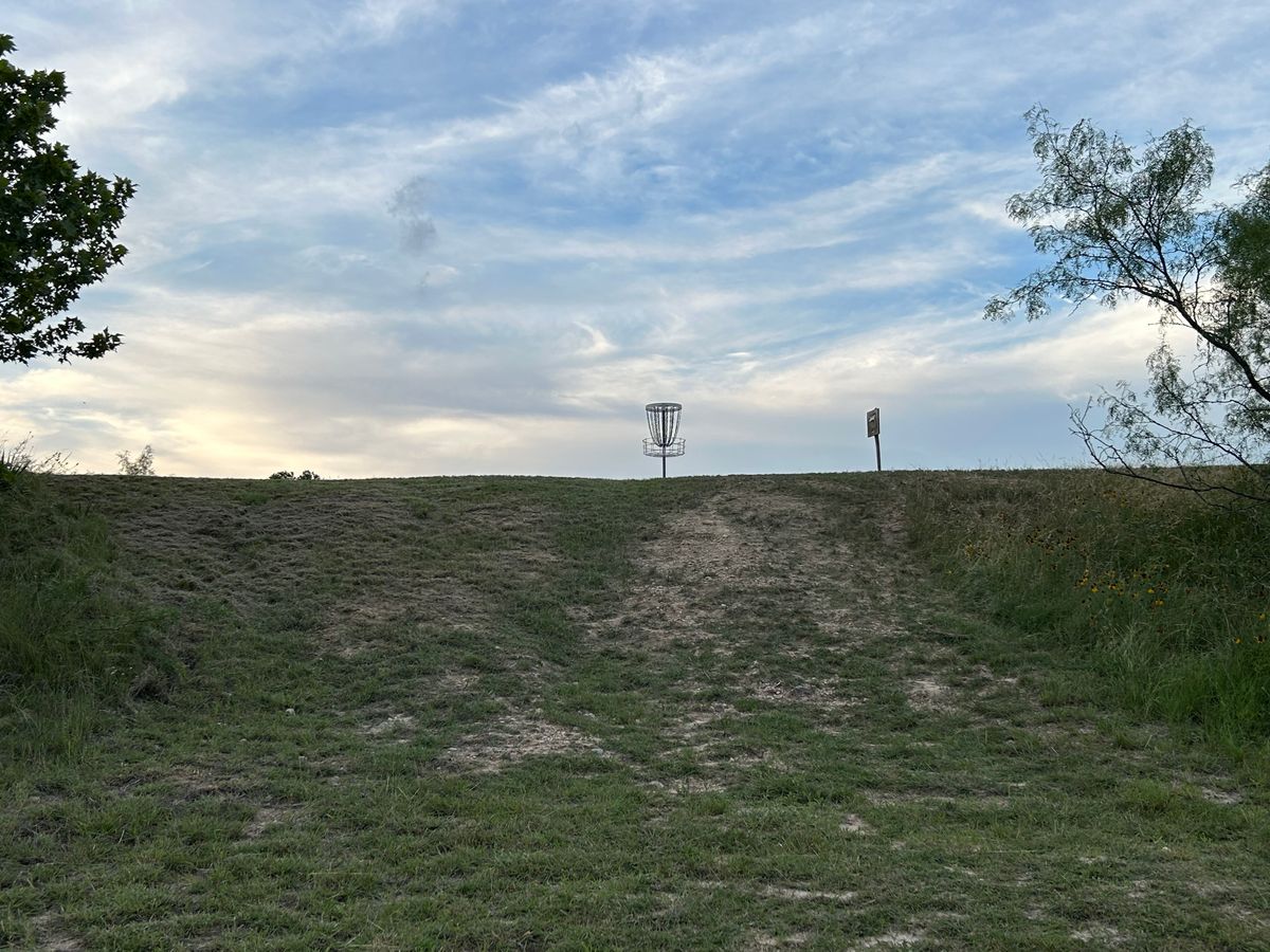 Hole 3 Basket