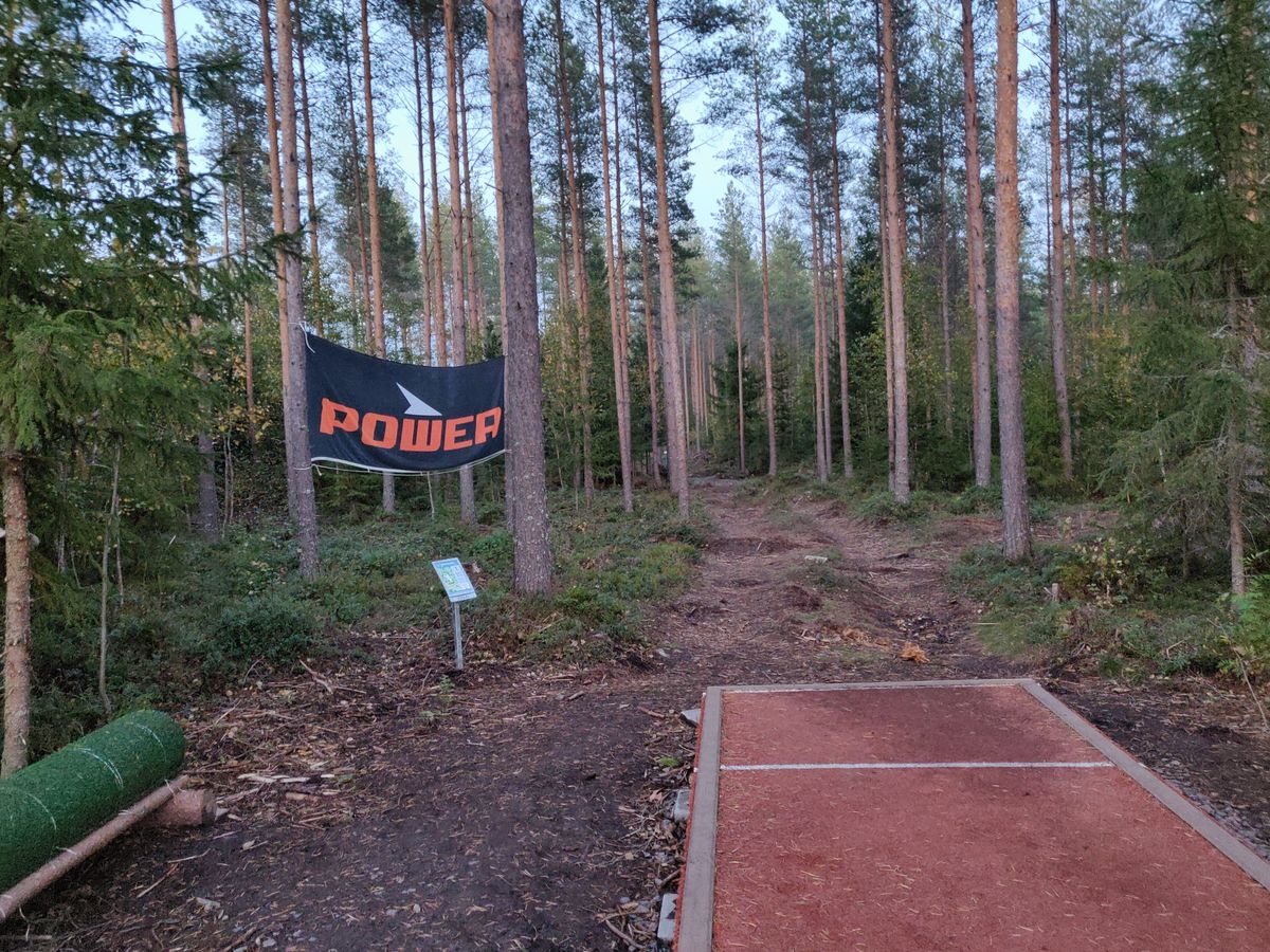 Vähä sponsorin banneria laitettiin ykköselle 😎
