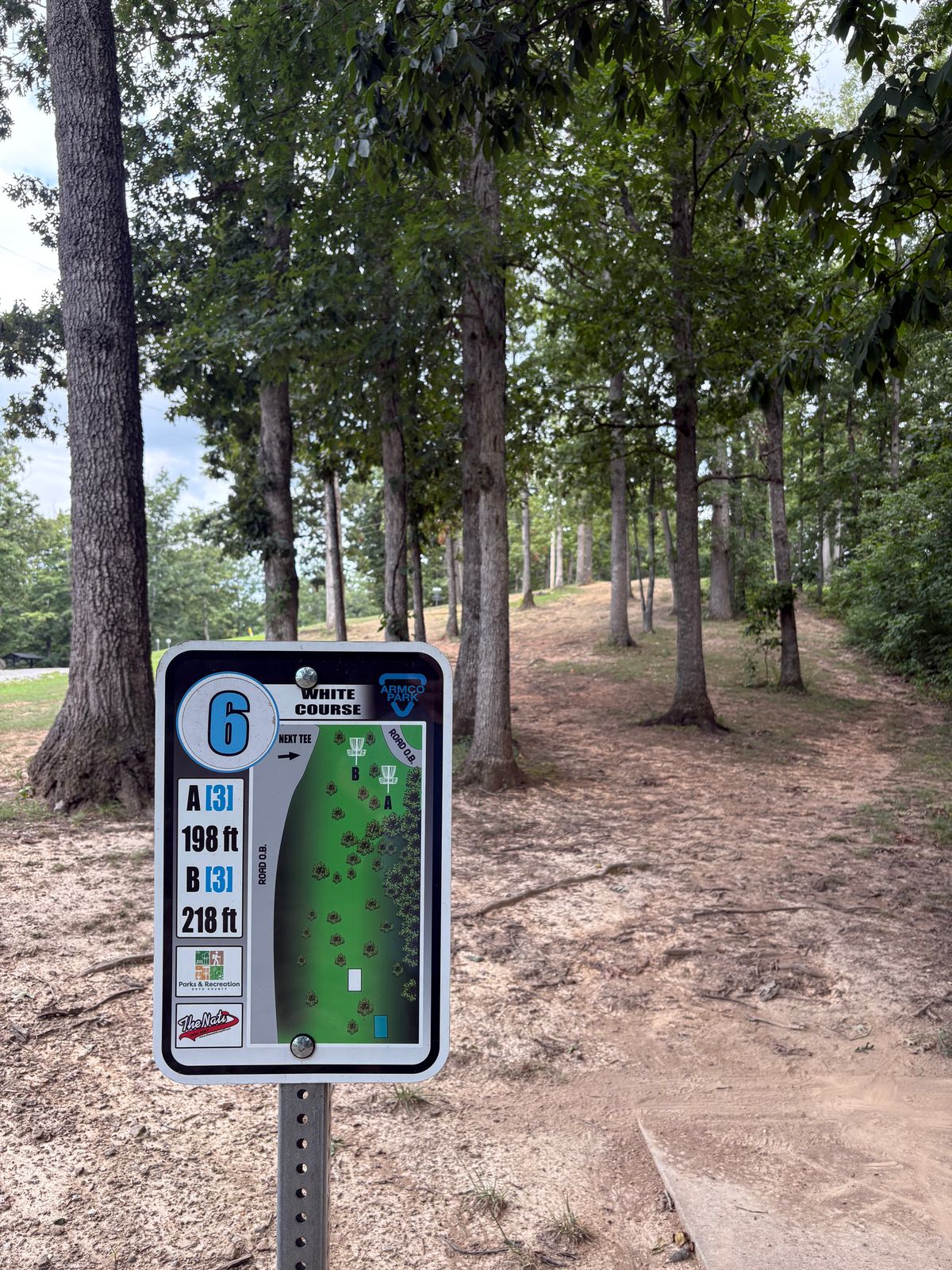 Hole 6 - signage indicates two baskets but there is only one on all holes.