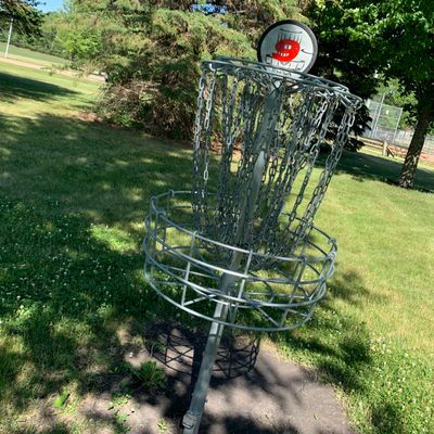 View of hole 9 basket. Nice DGA baskets.