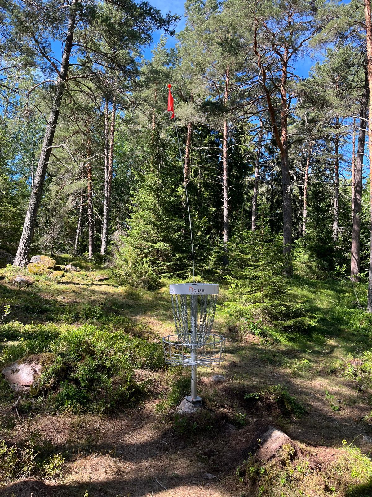 Flagga på korg 10.