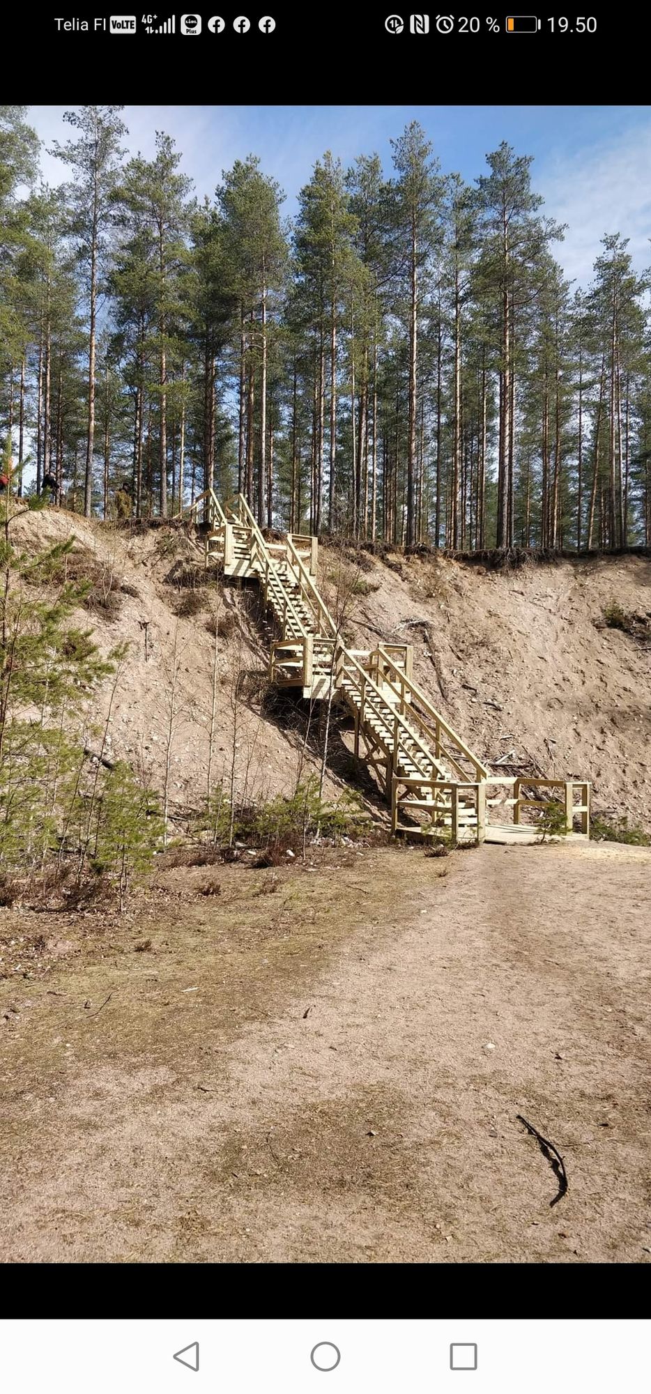 Tänä kesänä valmistuneet portaat ja teepädejä uusitaan kesän aikana osa jo uusittu