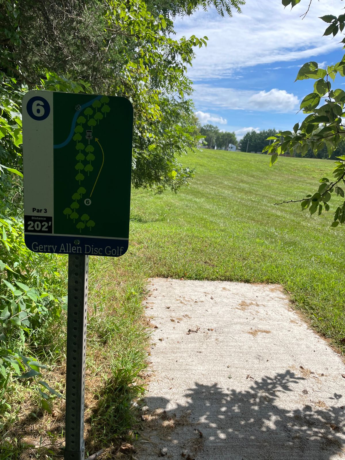 Hole 6 tee