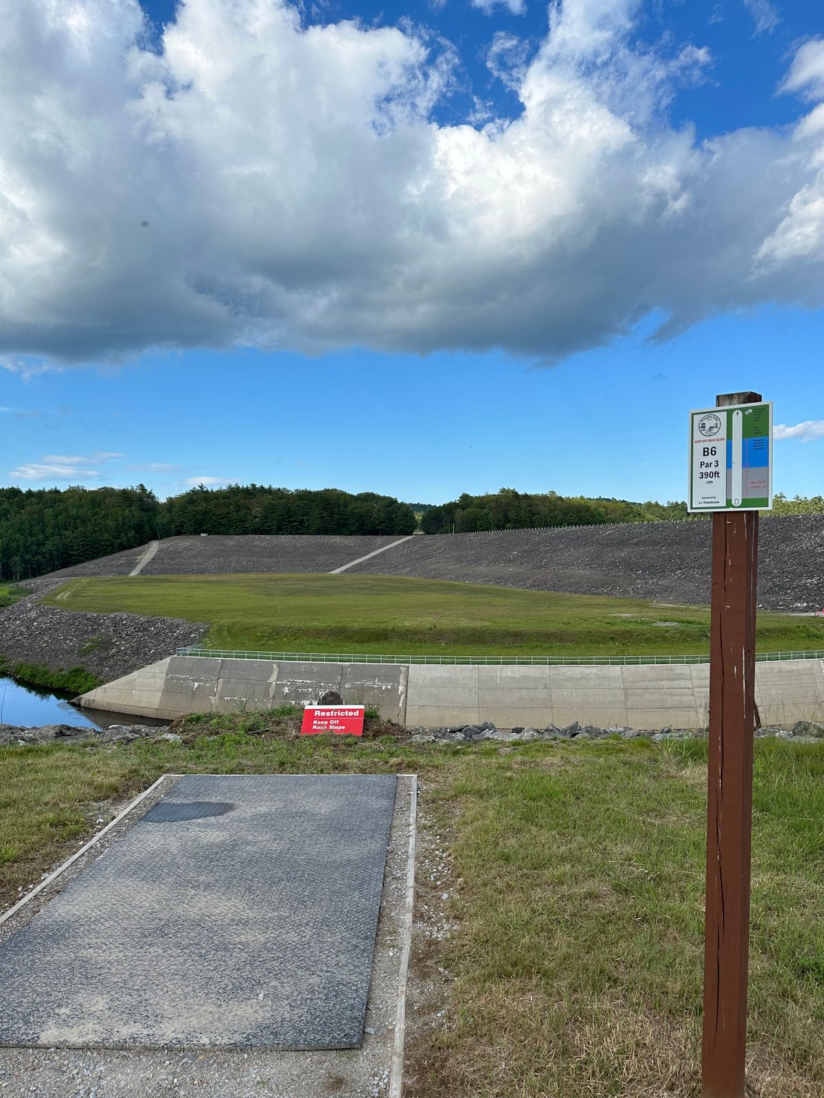 Hole B6 Tee