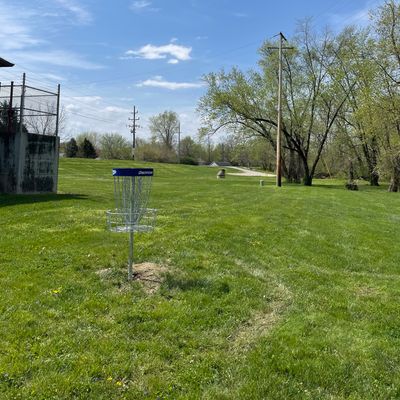 Hole 8 pin looking back