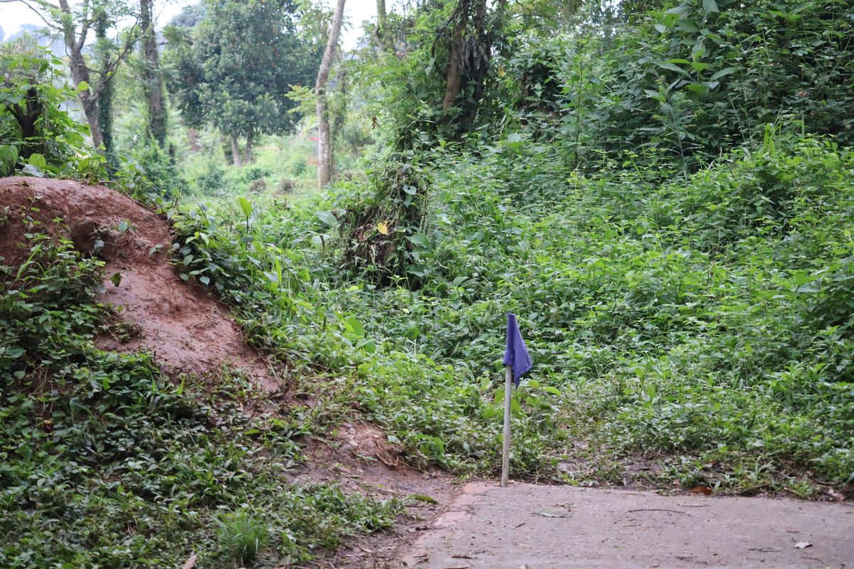 Hole 5 Long Tee