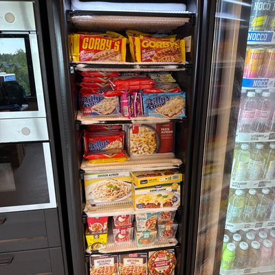 storePhoto