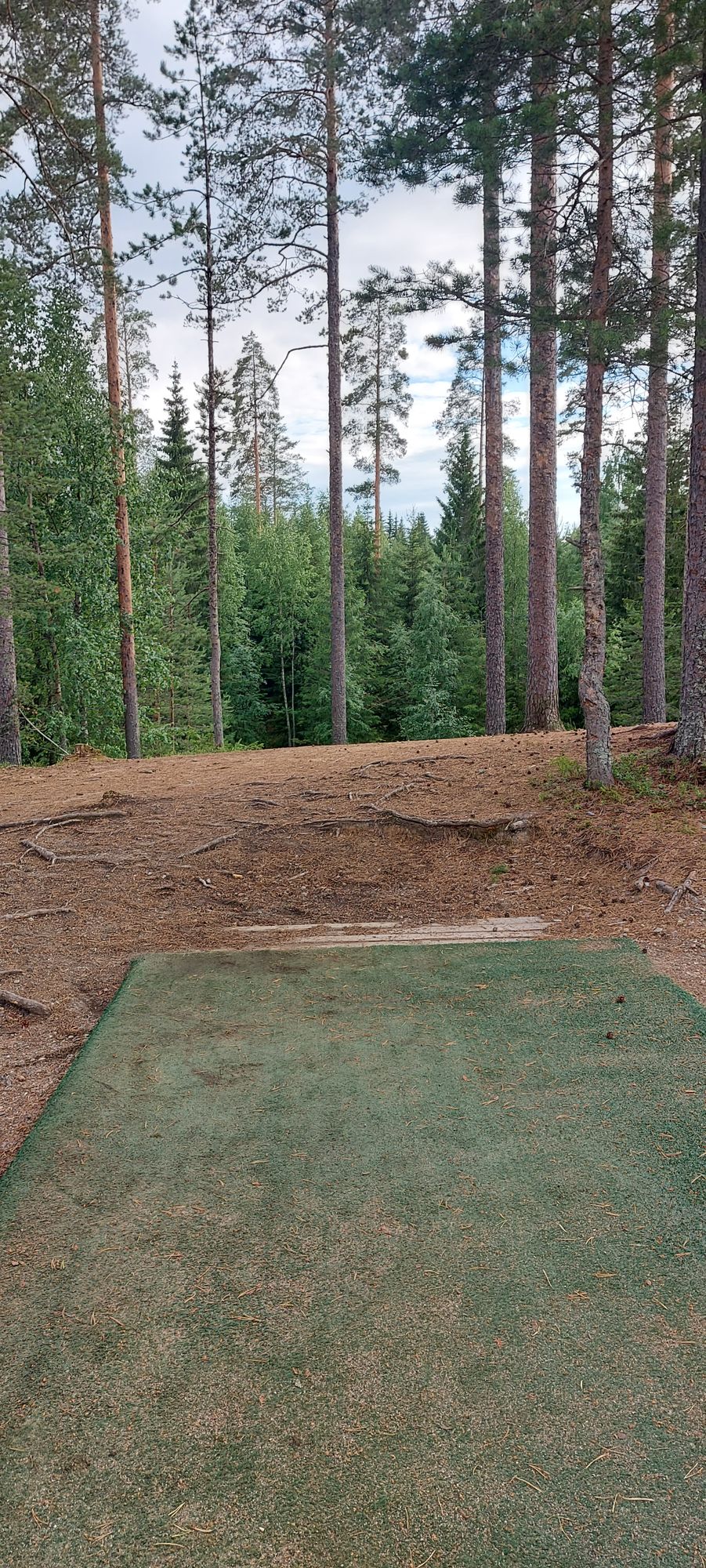 Tarinalaakso Old Course hole 12 tee