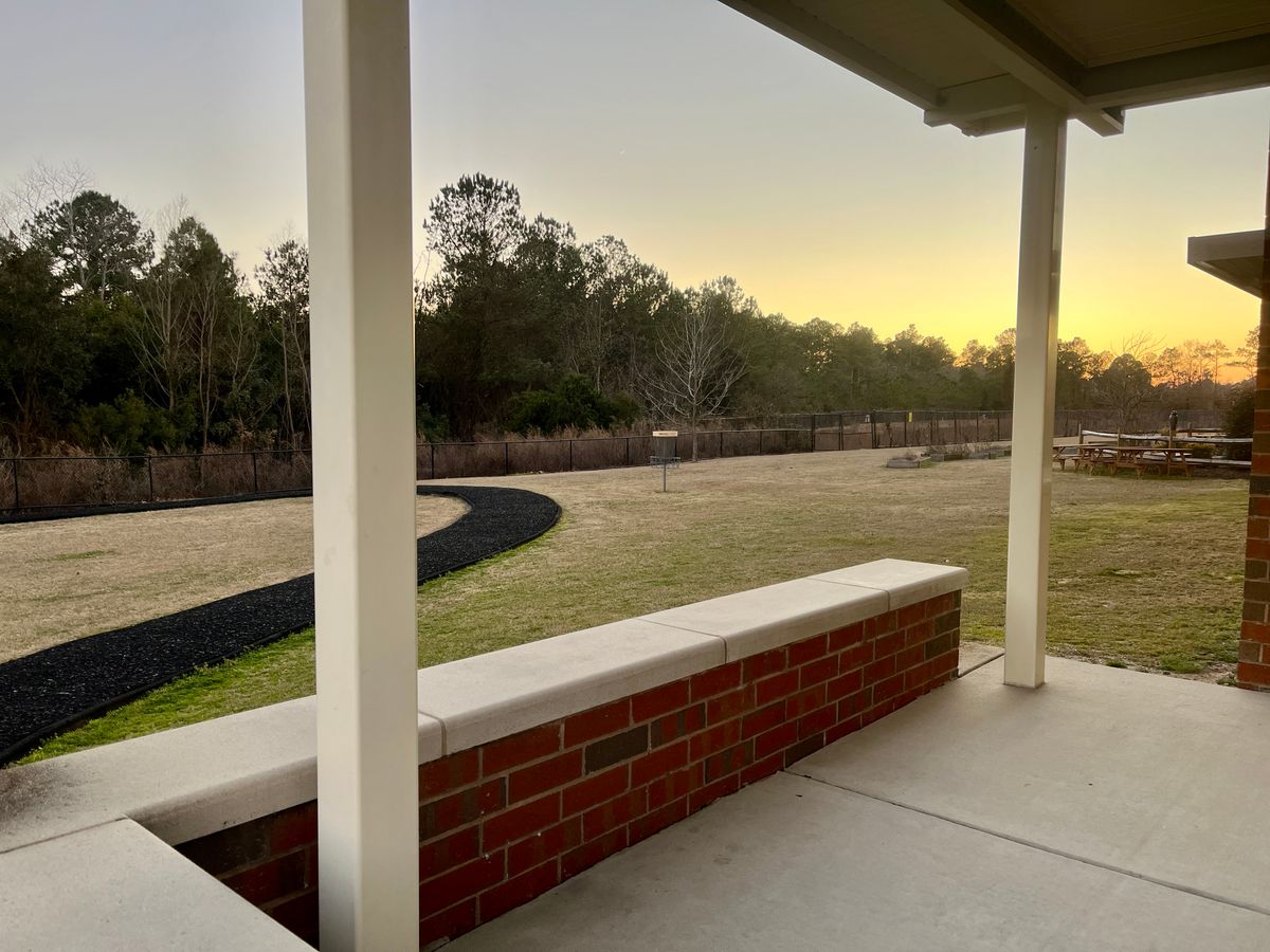 Hole 6 approach
