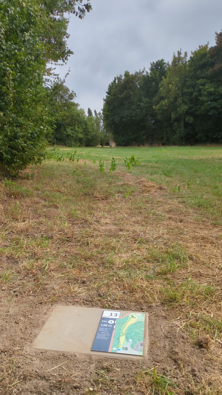 Tee Bahn 13