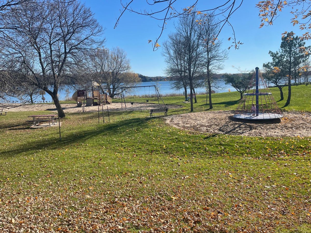 There is a children’s playground at the back of the park. 100m from tee pad 9.