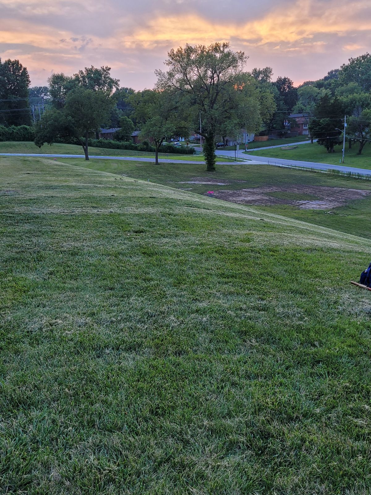 Hole 13
Blind shot on the side of the hill.