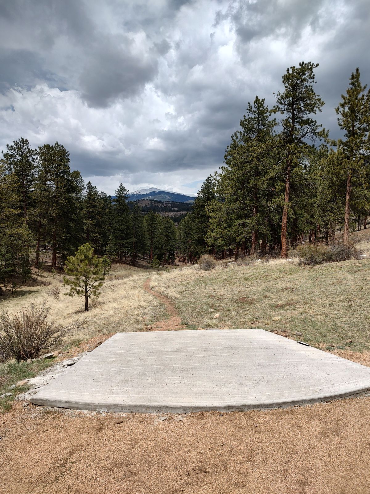 Hole 1 Tee - Can you hear the sound of Music? or was that Squatch!?!
