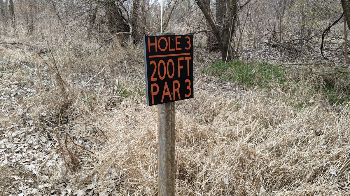 Hole 3 Tee sign