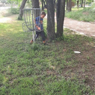 Portable, single-chain baskets